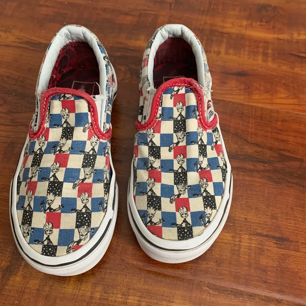 Vans Groot Slip On Sneaks Sz 11